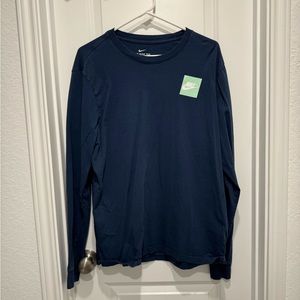 Men’s Nike Long Sleeved Size M